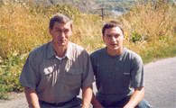 Мой отец и брат, на фоне великолепных Алтайских гор